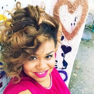 Meet your Posher, Geneviève